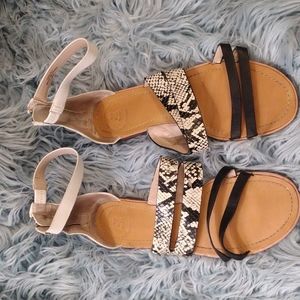 French connection white and black sandals size 38.5